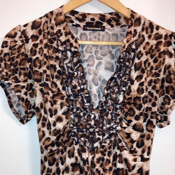 Heartsoul Animal print top with deep v neck with rouching around the v. - Picture 2 of 7